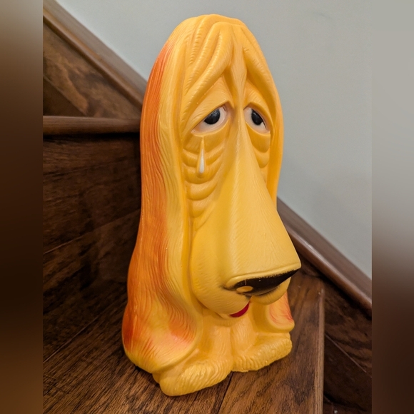 Vintage Retro 1970’s Plastic Crying Basset Hound Piggy Bank Excellent Condition - Picture 3 of 8